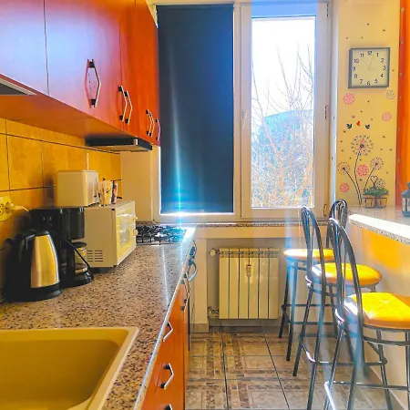 Bright & Stylish Family Steps To Old Town Apartment